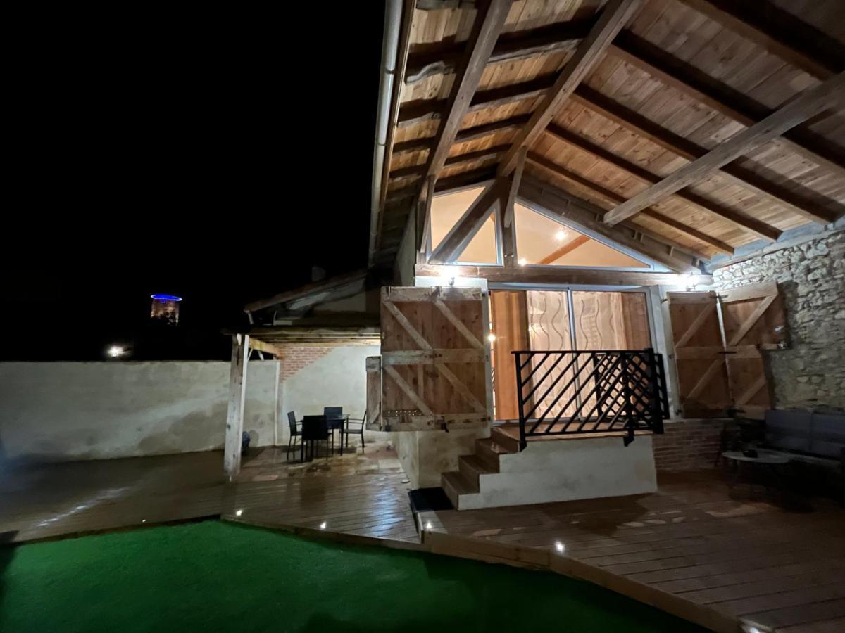 Gite Le Jardin Secret Et Gite Au Temps Suspendu Montpezat  Exterior photo